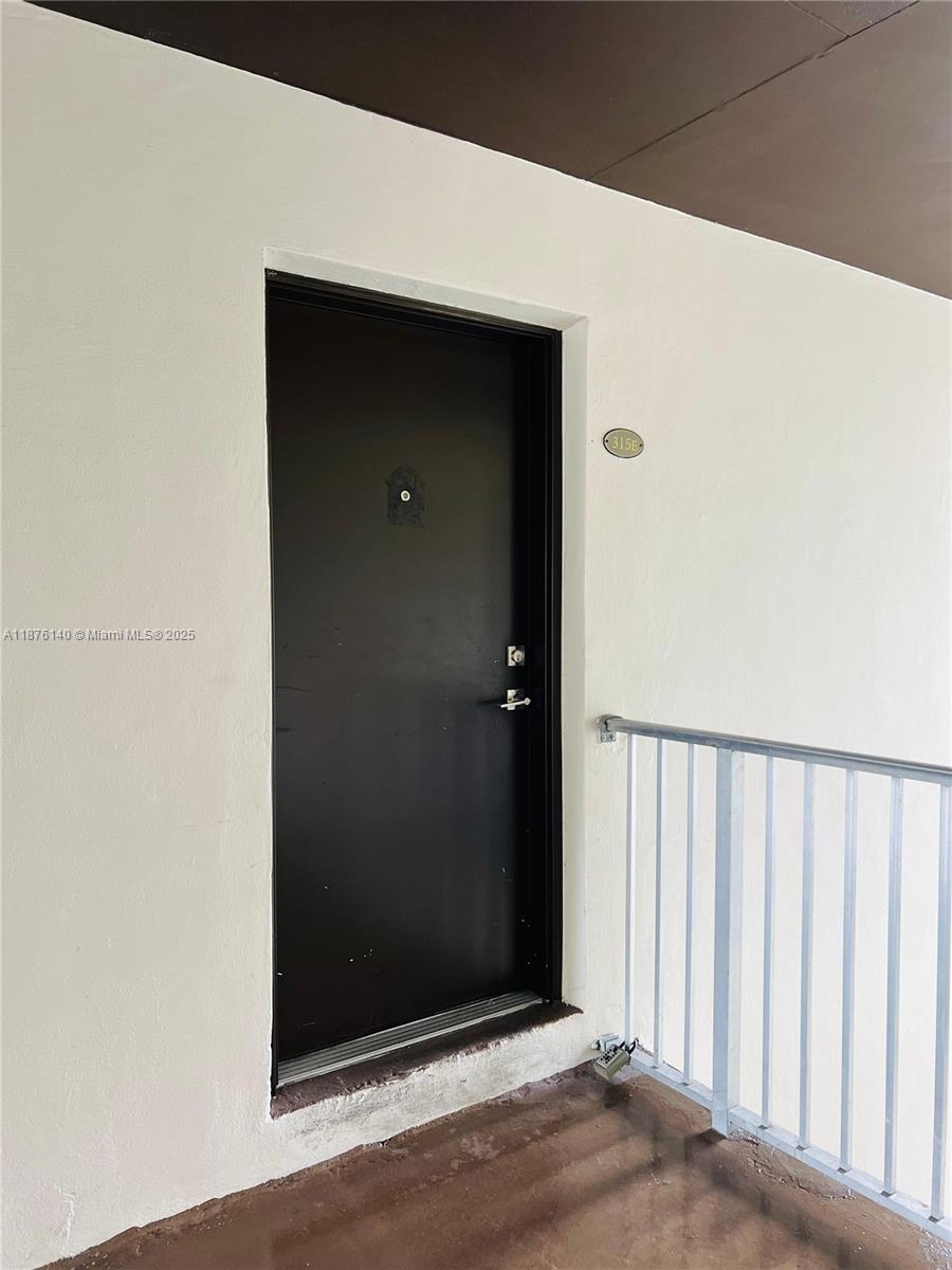 GALLOWOOD CONDO - Residential Lease