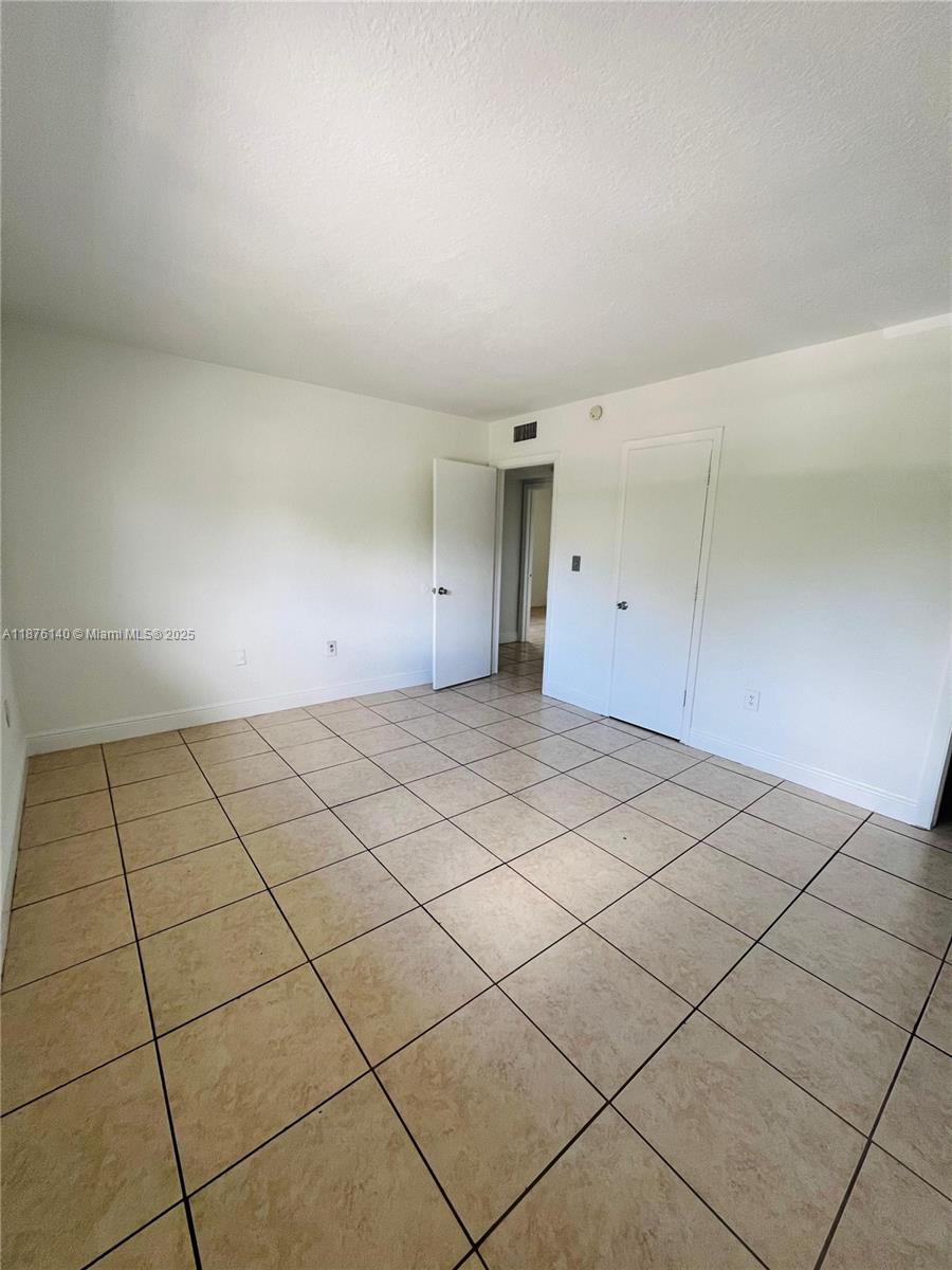 GALLOWOOD CONDO - Residential Lease