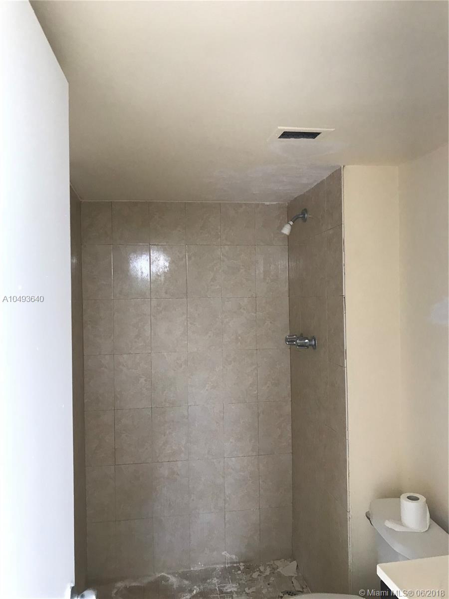MONTECARLO CONDO - Residential