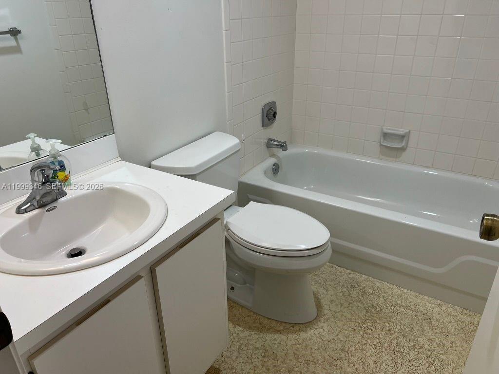 POINCIANA LAKES CONDO - Residential