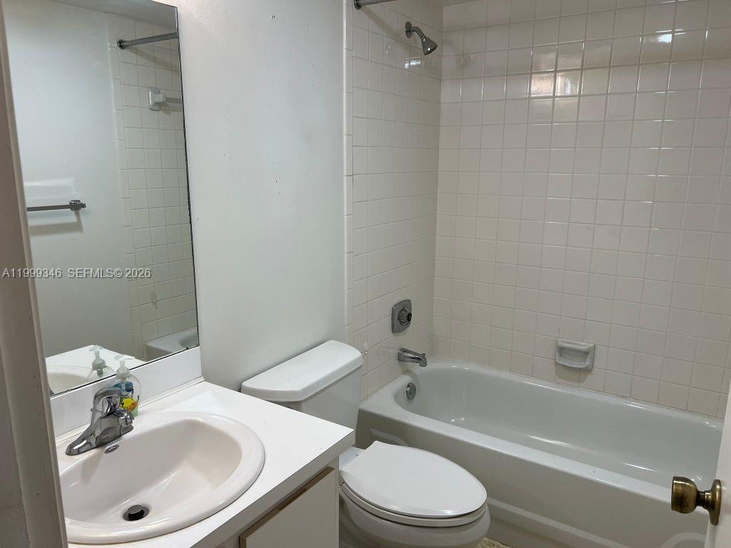 POINCIANA LAKES CONDO - Residential