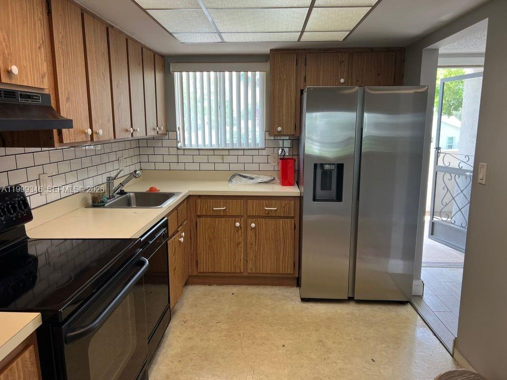 POINCIANA LAKES CONDO - Residential