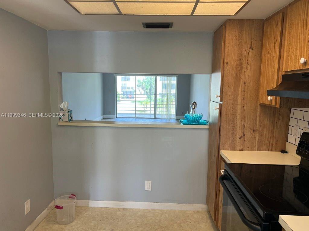 POINCIANA LAKES CONDO - Residential