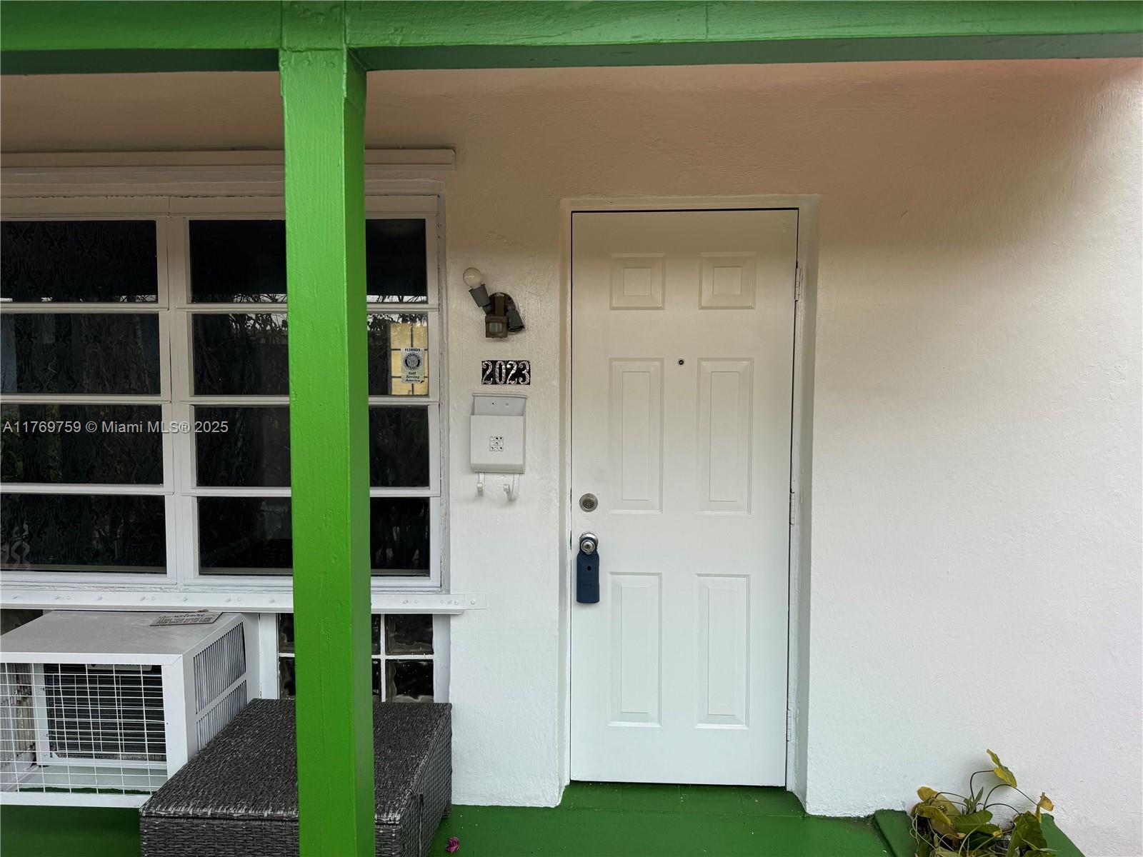Rental Property at 2023 Taylor St 2023, Hollywood, Broward County, Florida - Bedrooms: 2 
Bathrooms: 1  - $1,900 MO.