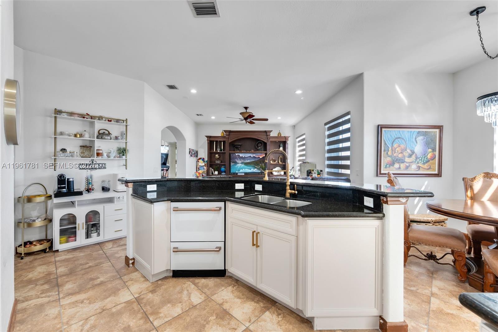 CENTURY GARDENS - Residential