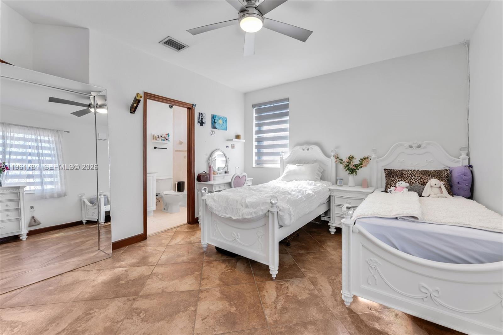 CENTURY GARDENS - Residential