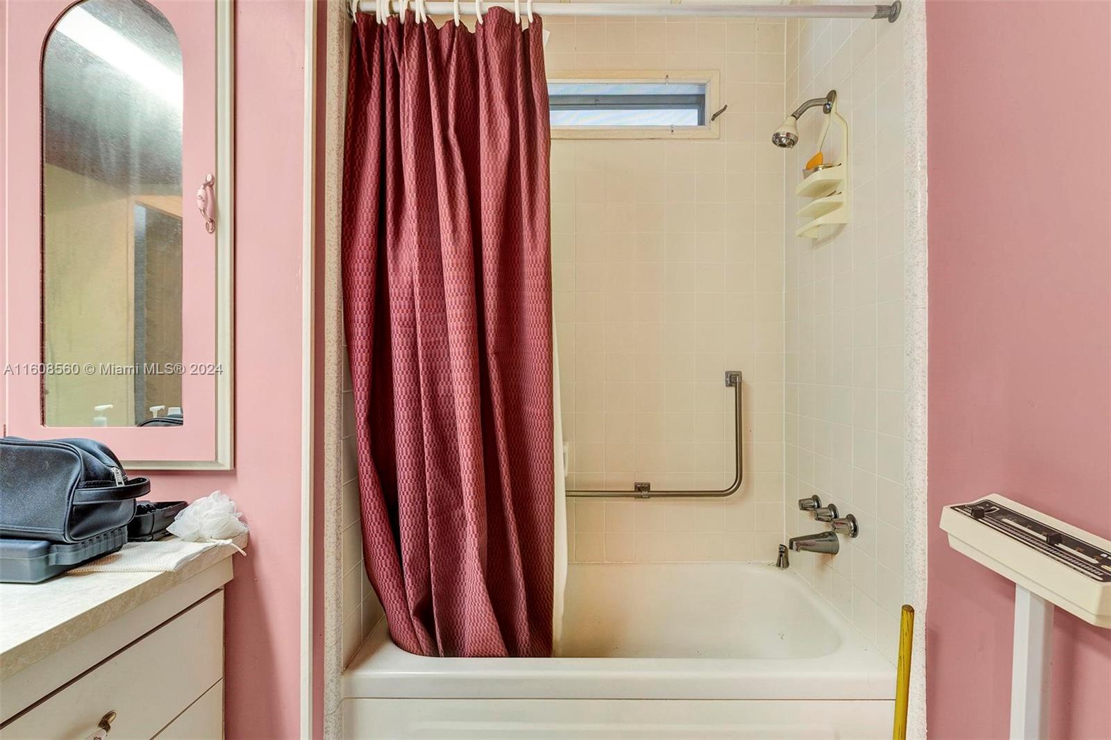 JAMAICA BAY MOBILE HOME C - Residential