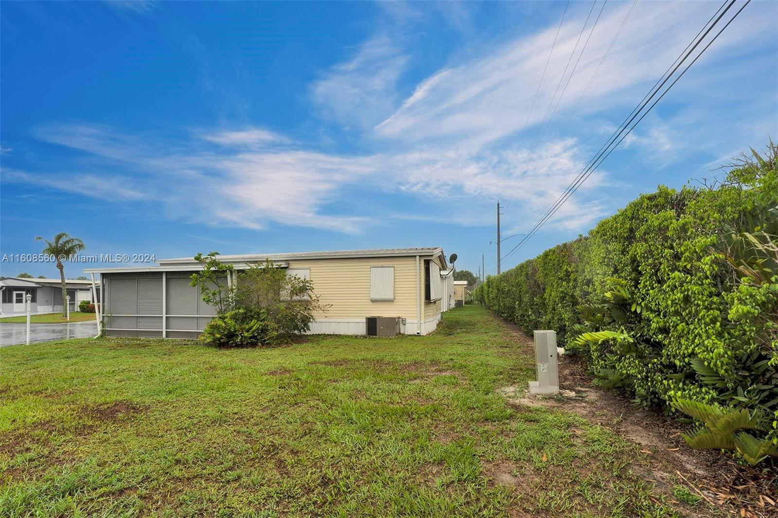 JAMAICA BAY MOBILE HOME C - Residential
