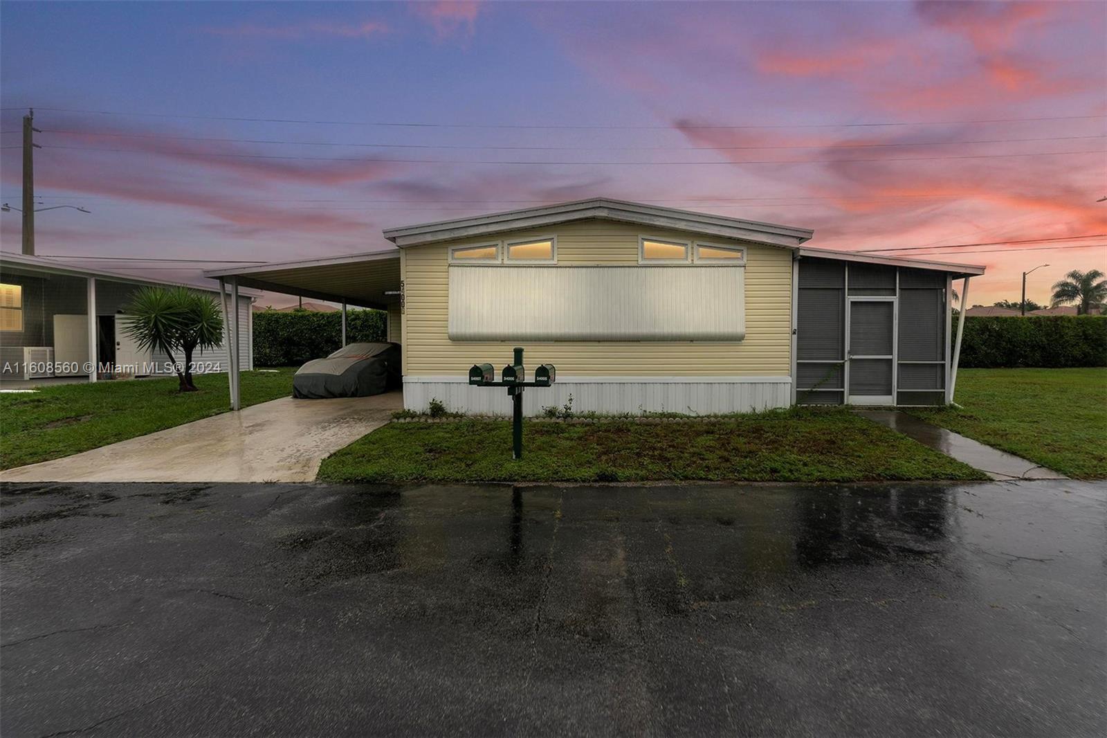 JAMAICA BAY MOBILE HOME C - Residential
