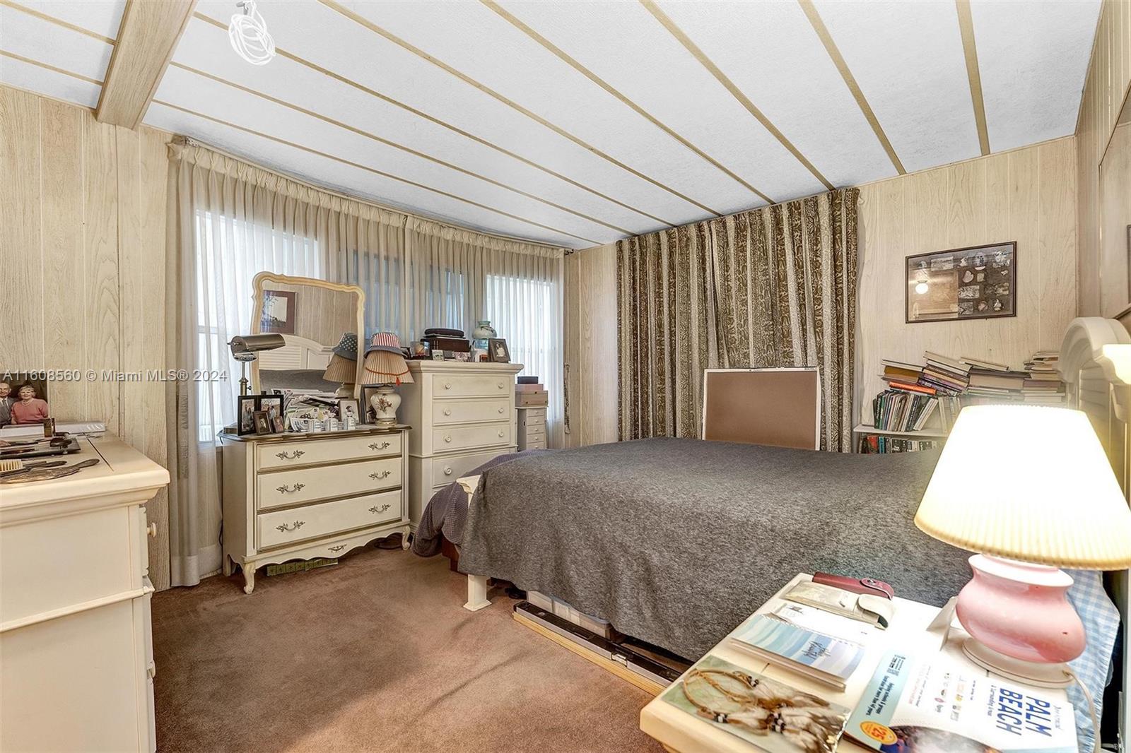 JAMAICA BAY MOBILE HOME C - Residential