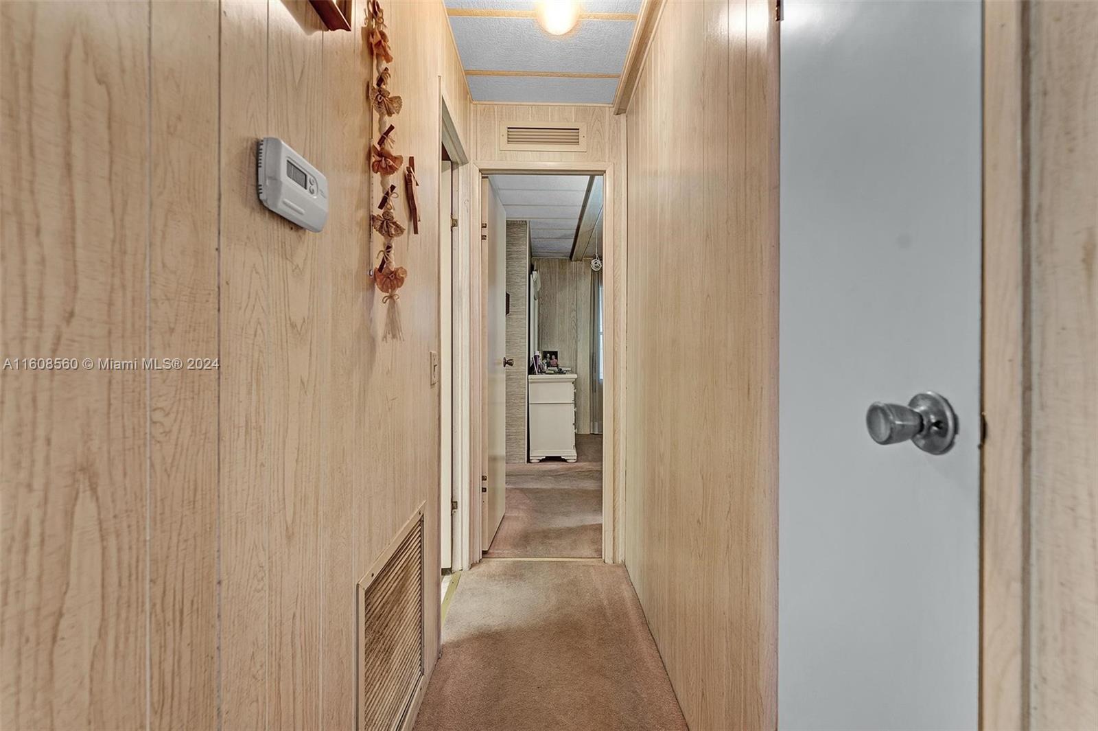 JAMAICA BAY MOBILE HOME C - Residential
