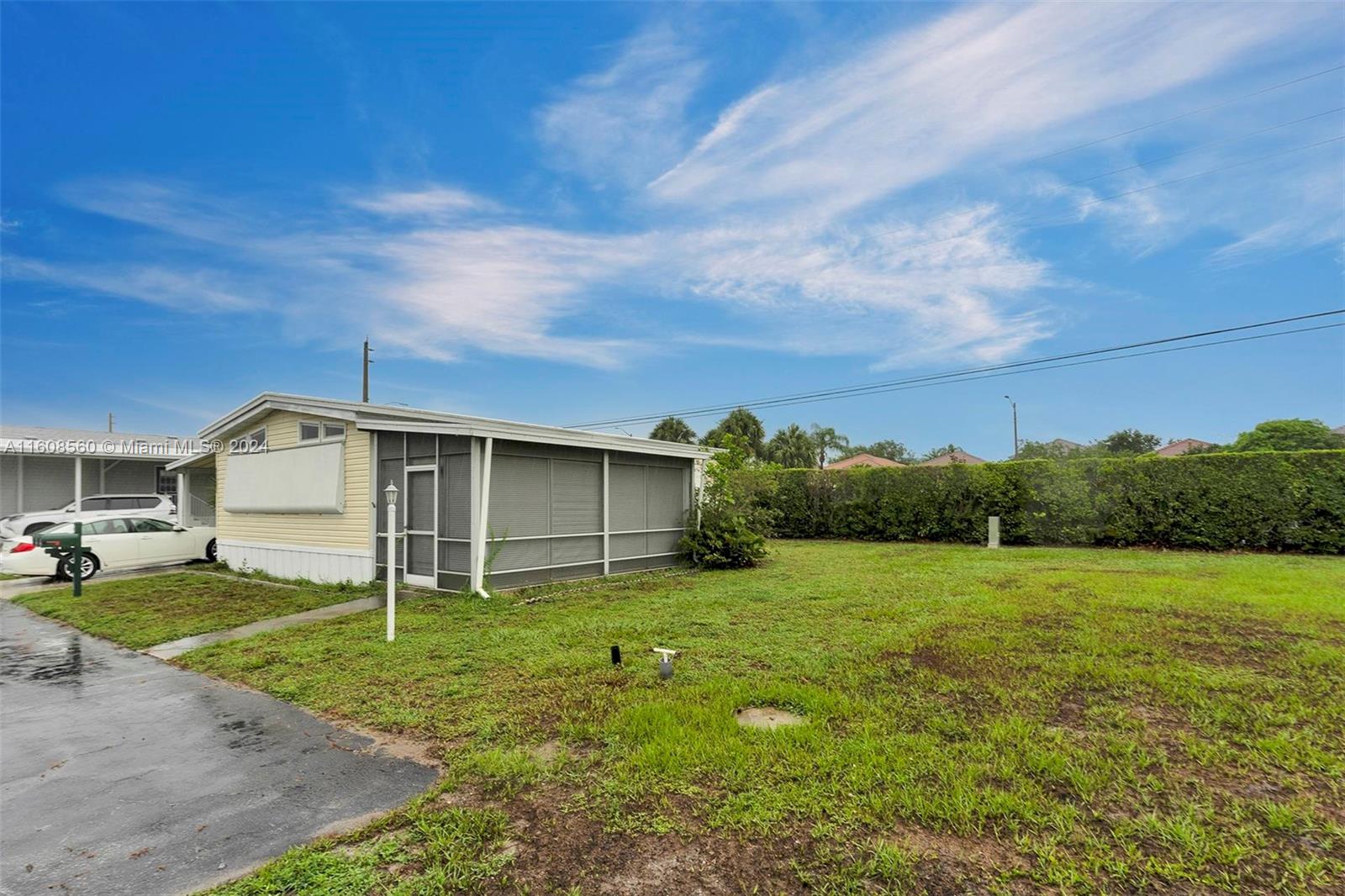 JAMAICA BAY MOBILE HOME C - Residential
