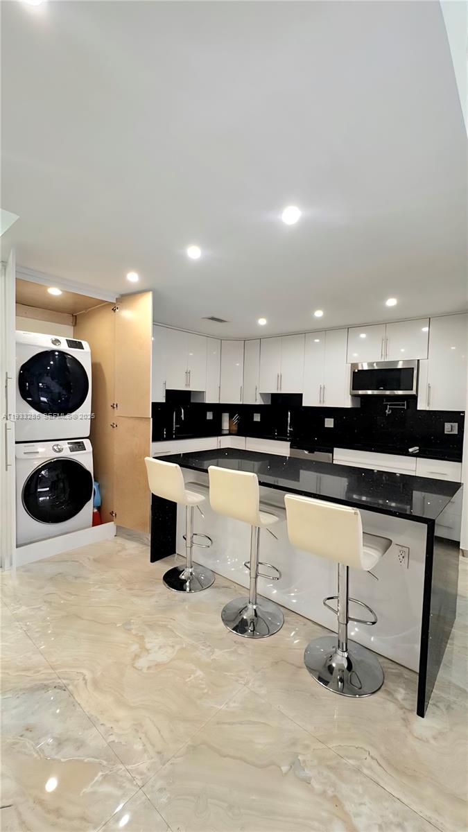 VILLAS AT CARRIAGE HILLS - Residential