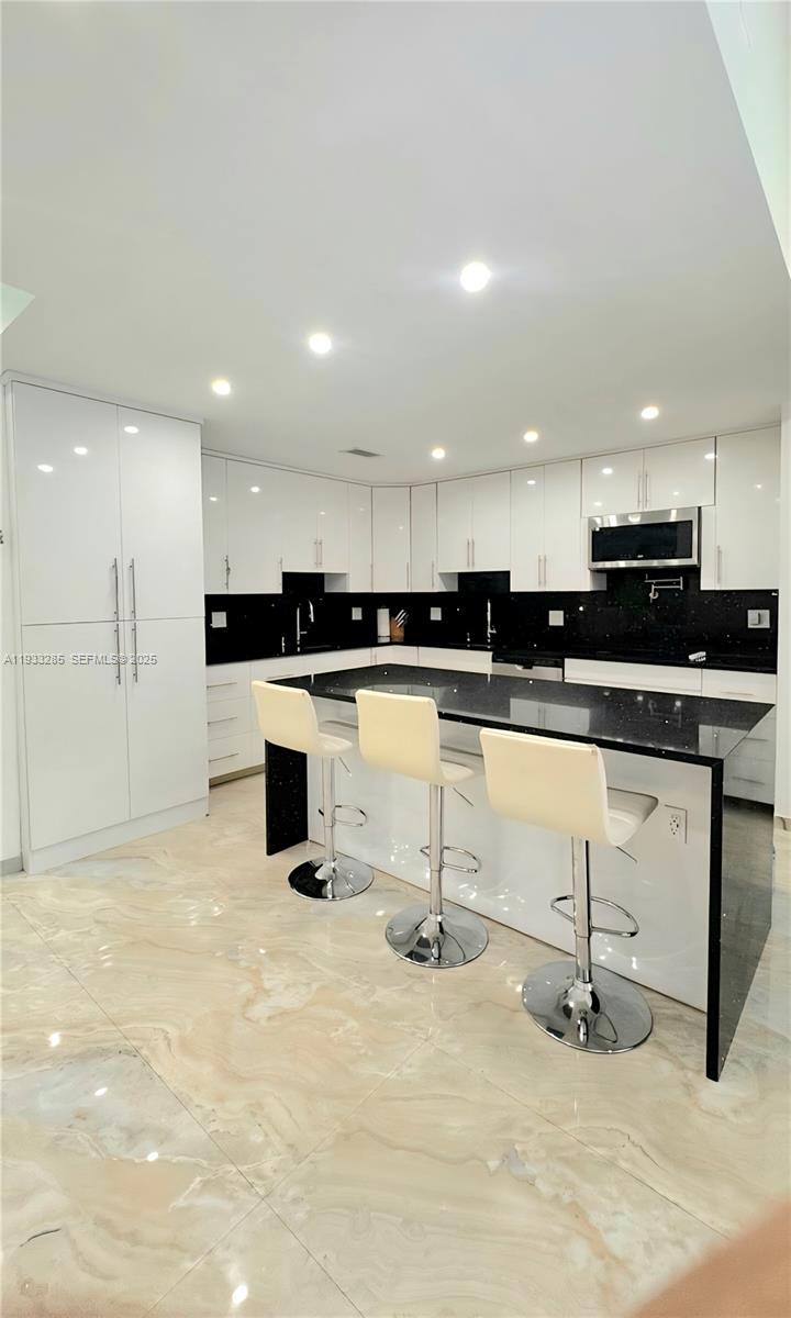 VILLAS AT CARRIAGE HILLS - Residential