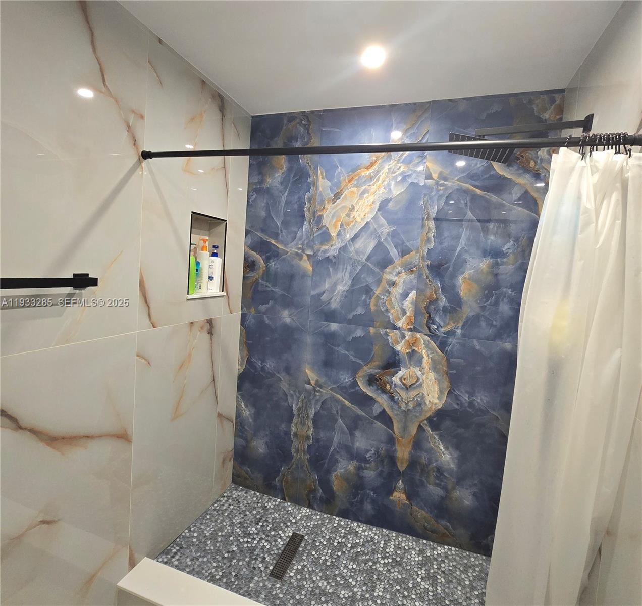 VILLAS AT CARRIAGE HILLS - Residential