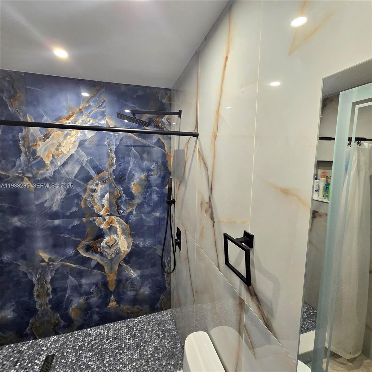 VILLAS AT CARRIAGE HILLS - Residential