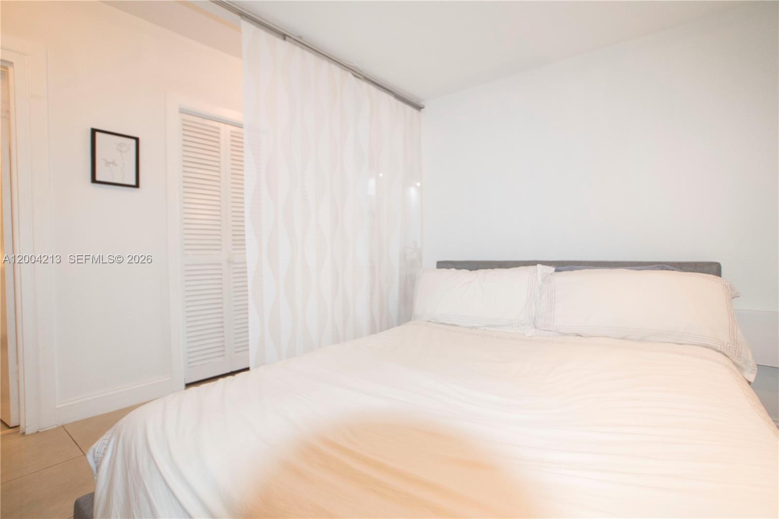 FOUR AMBASSADORS CONDO PH - Residential Lease