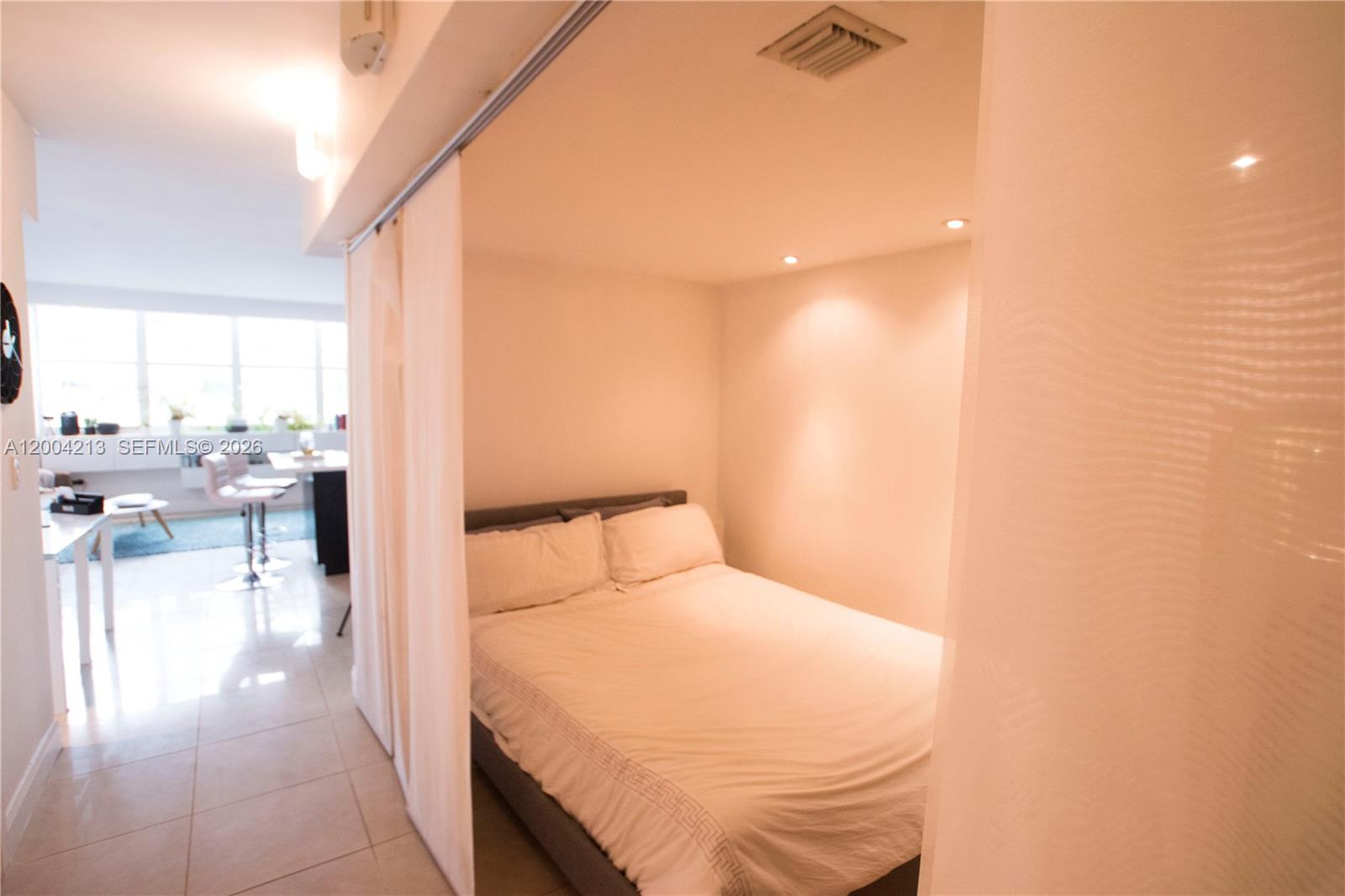 FOUR AMBASSADORS CONDO PH - Residential Lease