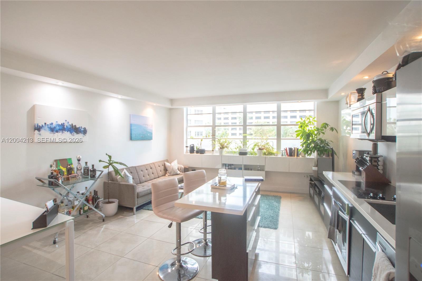 FOUR AMBASSADORS CONDO PH - Residential Lease