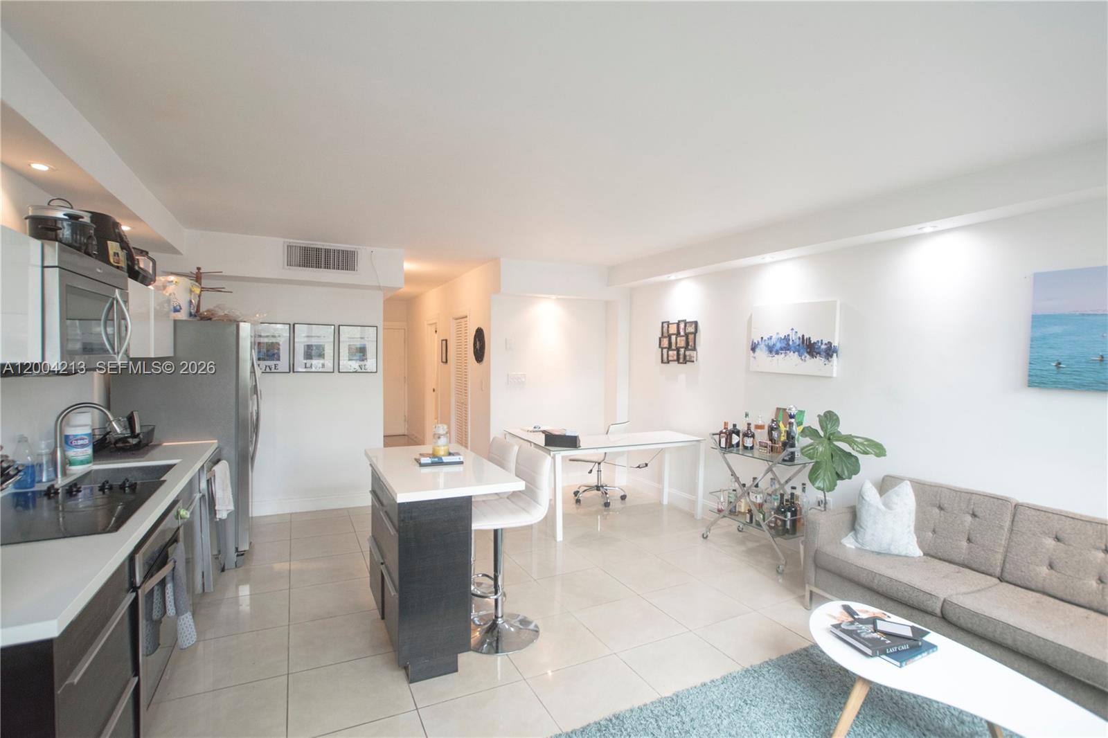 FOUR AMBASSADORS CONDO PH - Residential Lease