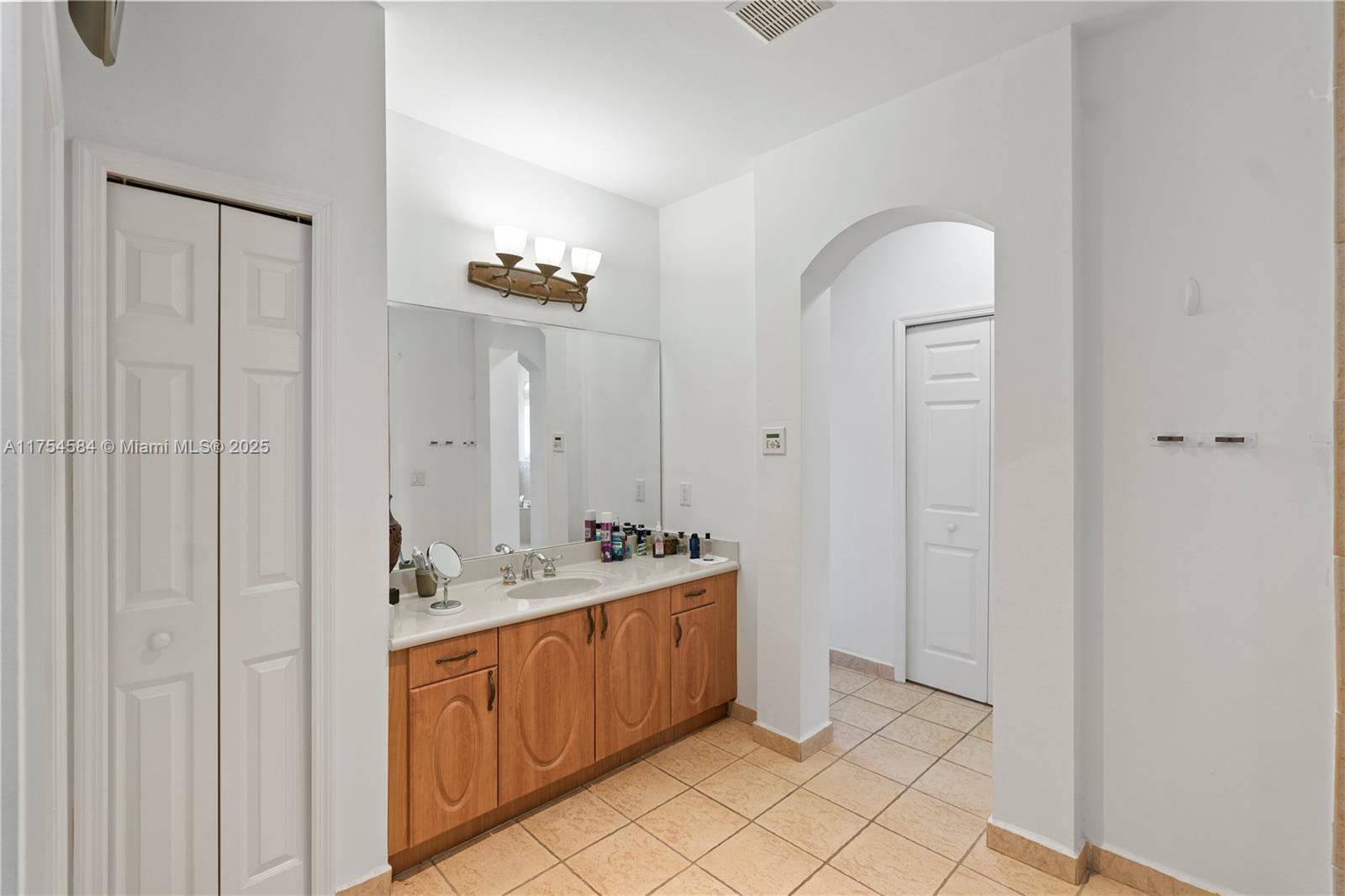 EGRET LAKES ESTATES SEC 3 - Residential