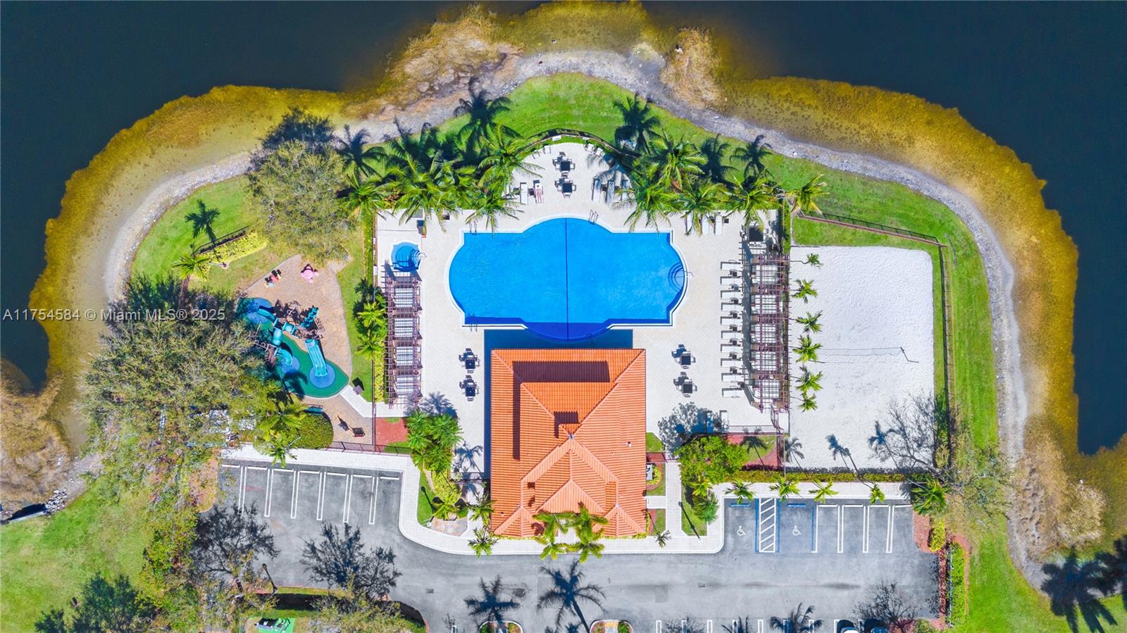 EGRET LAKES ESTATES SEC 3 - Residential