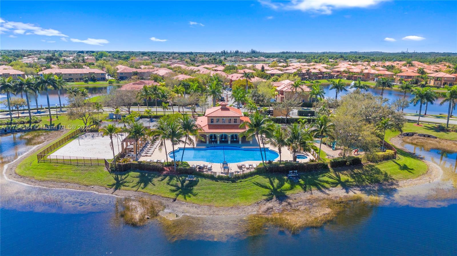 EGRET LAKES ESTATES SEC 3 - Residential