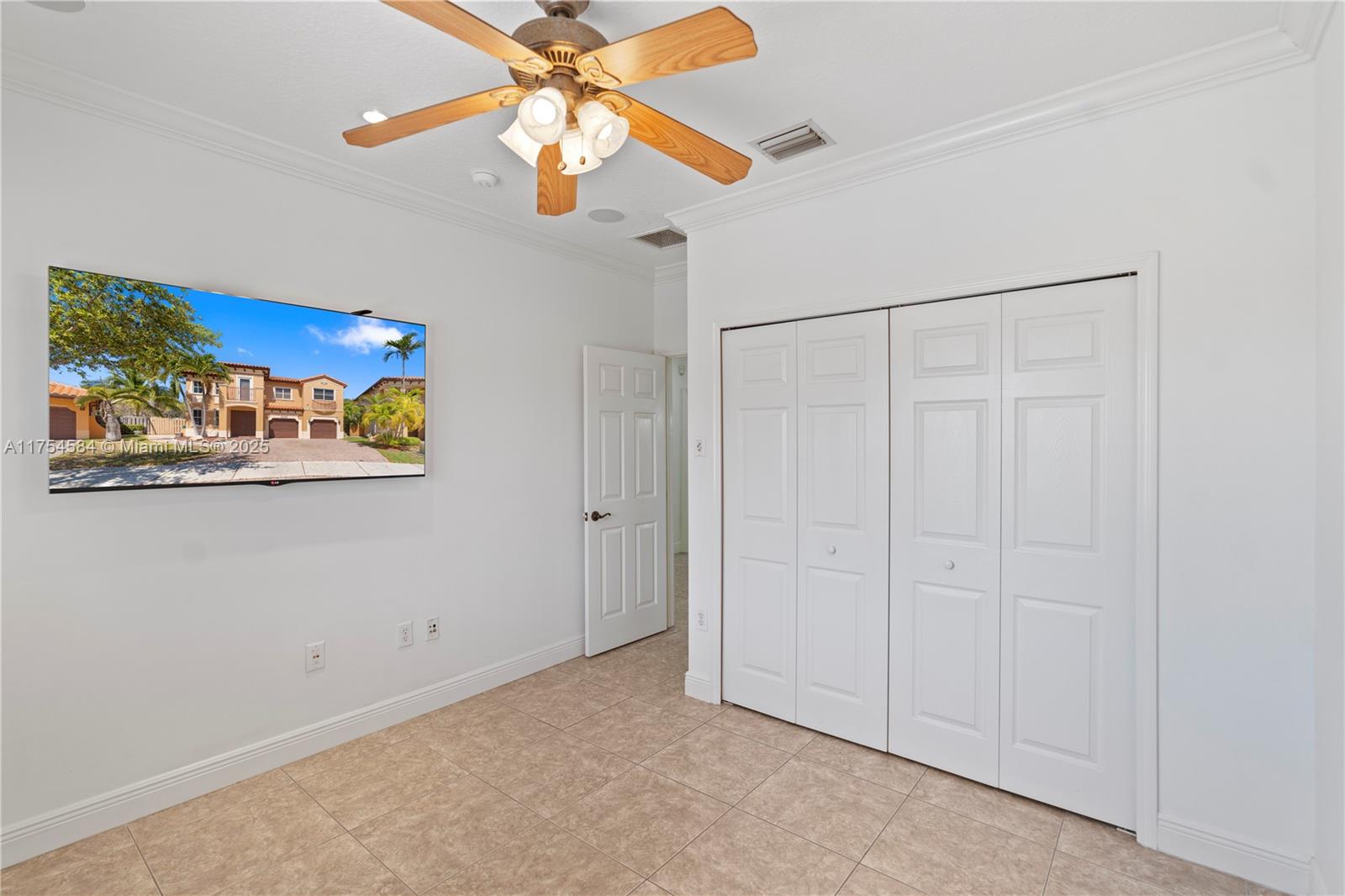 EGRET LAKES ESTATES SEC 3 - Residential