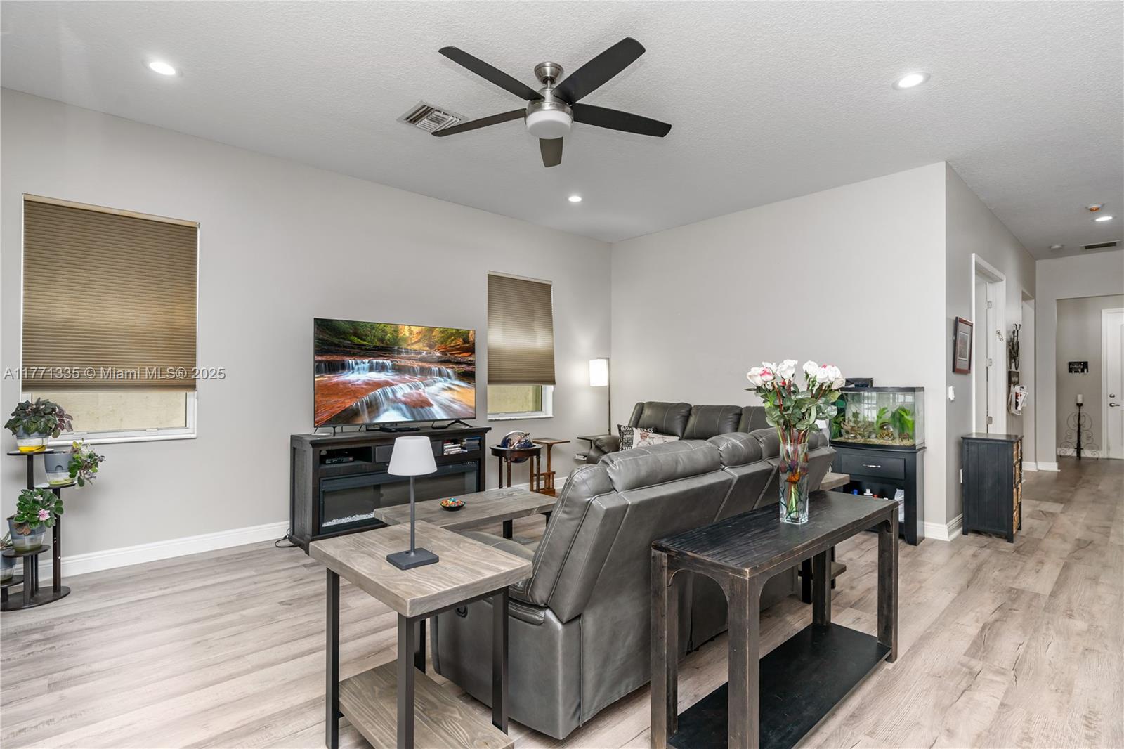 TIVOLI ISLES PUD - Residential