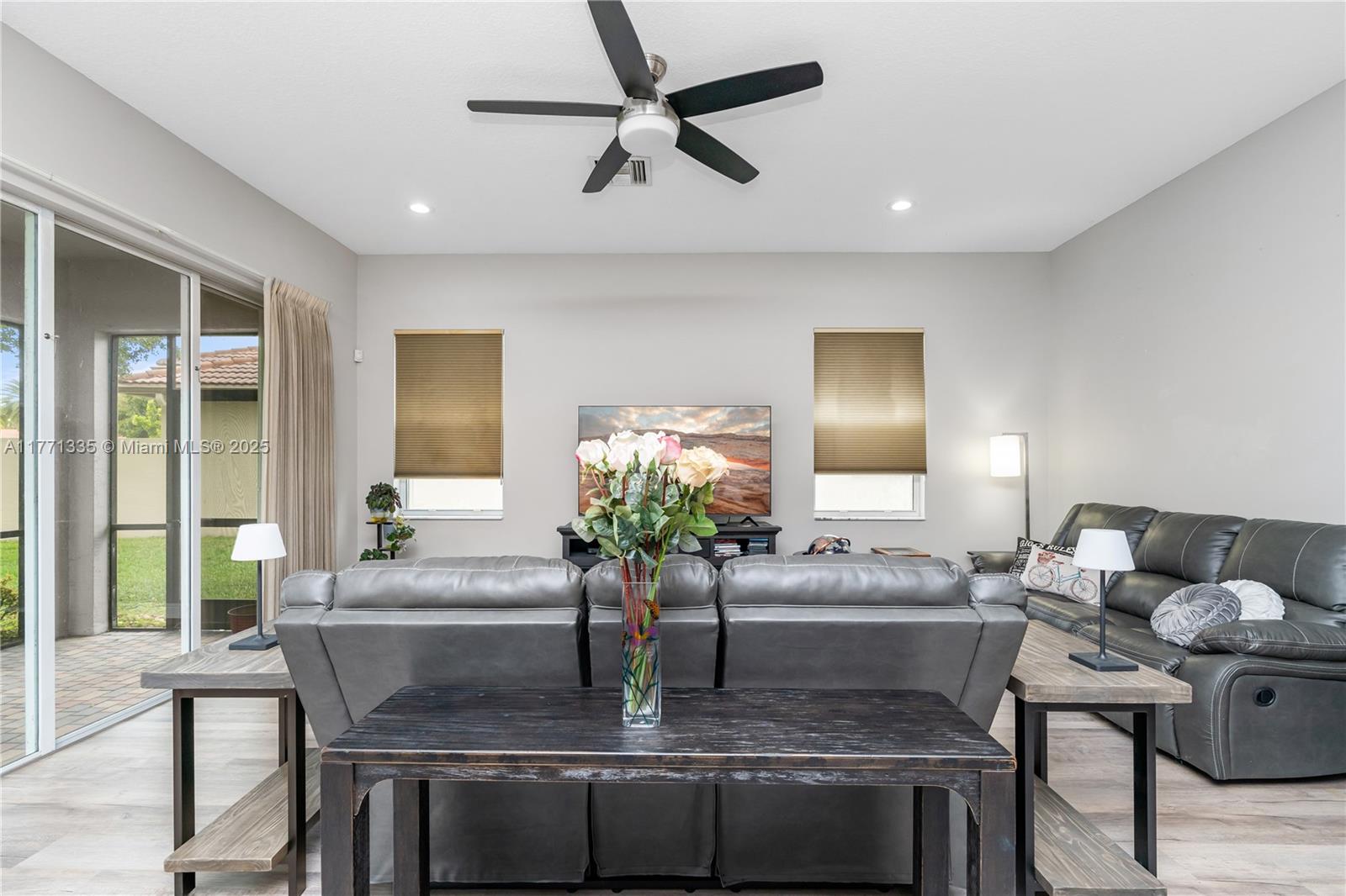 TIVOLI ISLES PUD - Residential