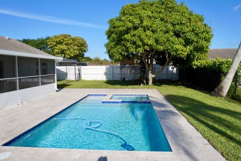 Photo of 9549 Burlington Pl, Boca Raton, FL 33434 (MLS # A11932805)