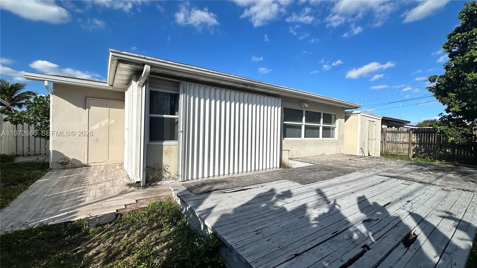 SUNRISE GOLF VILLAGE SEC - Residential