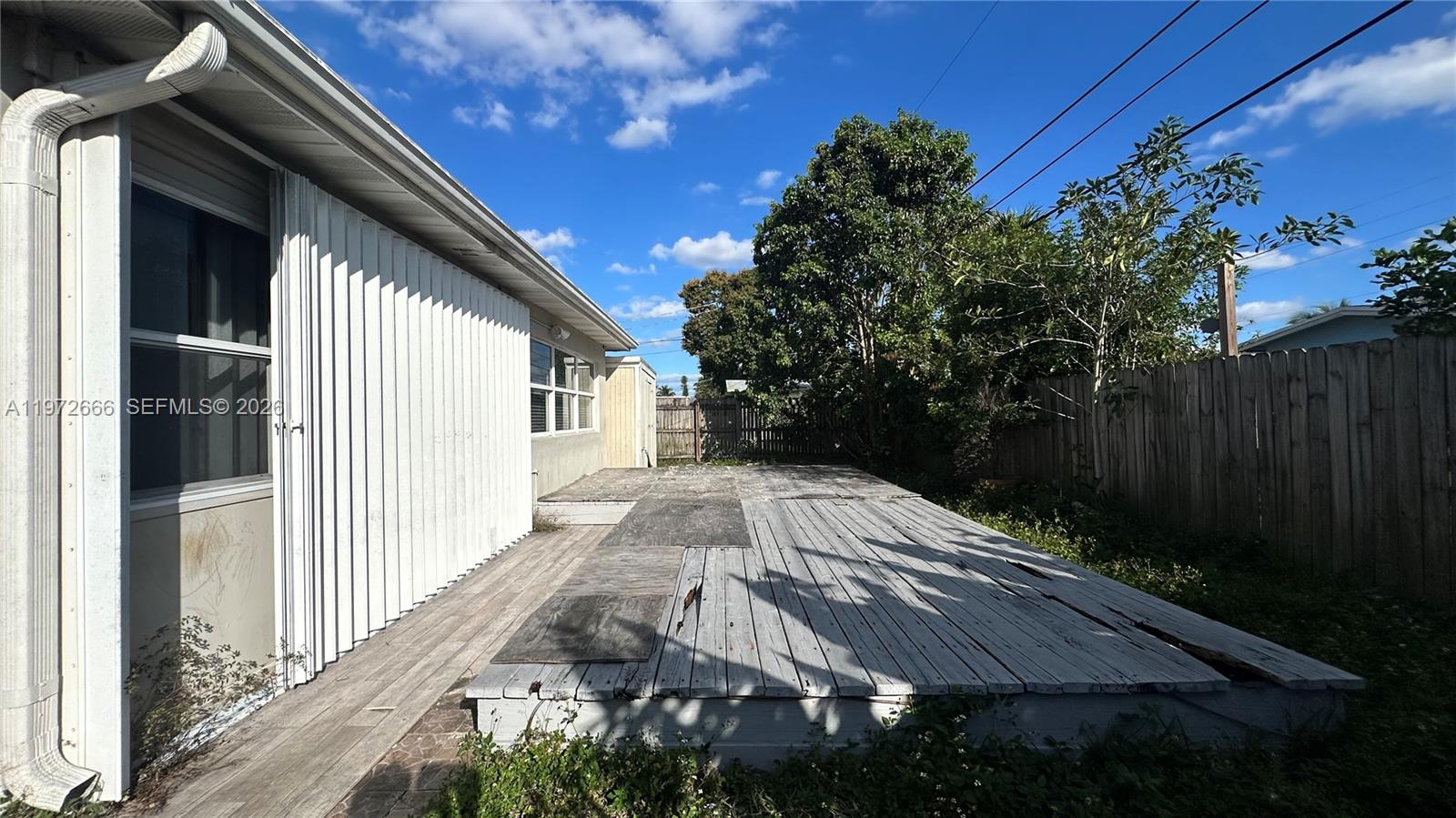 SUNRISE GOLF VILLAGE SEC - Residential