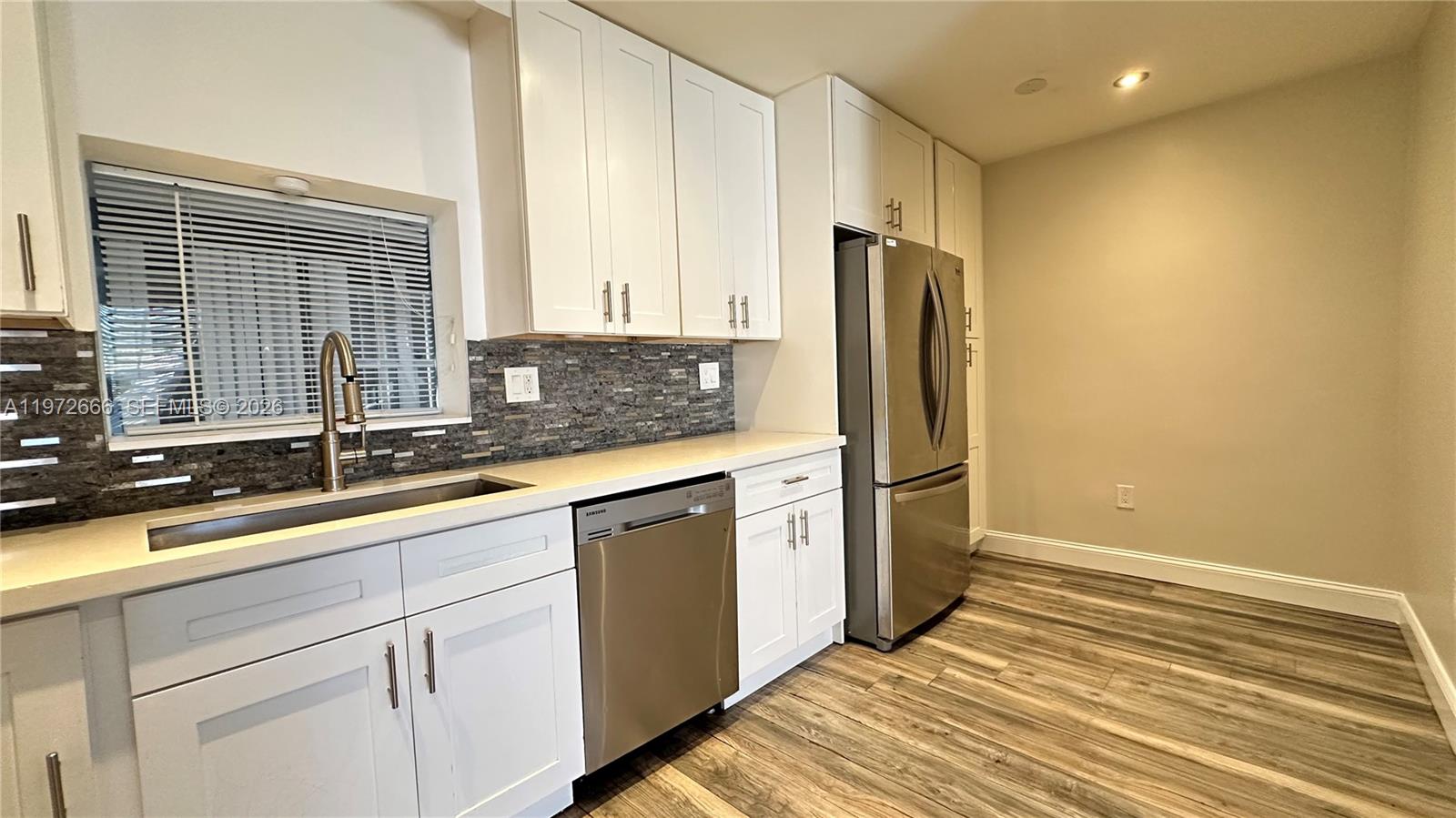 SUNRISE GOLF VILLAGE SEC - Residential