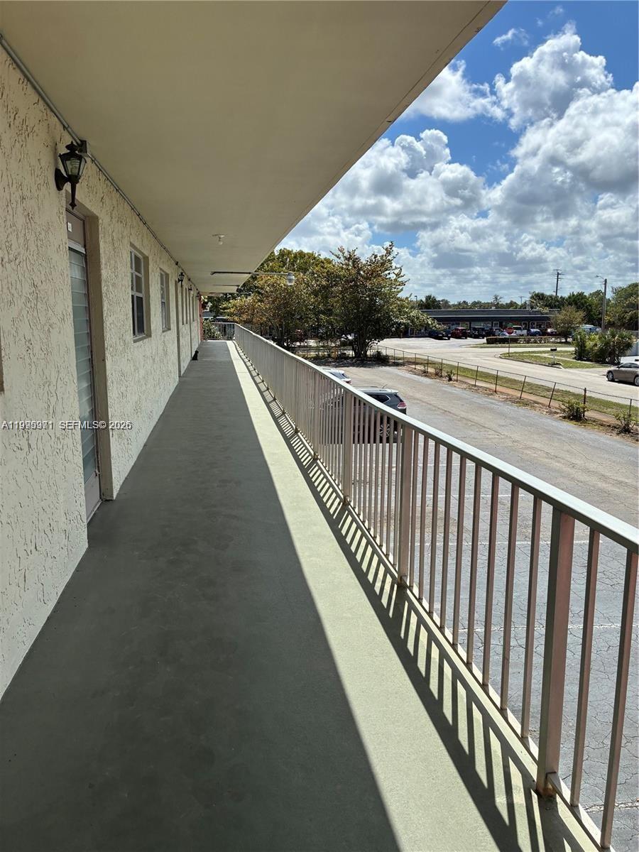 APPLEGREEN CONDO APTS 1 - Residential