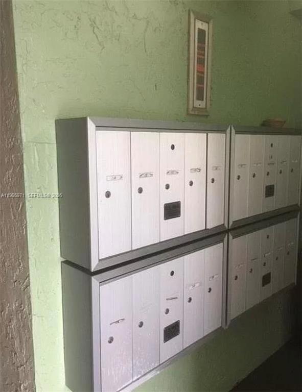 APPLEGREEN CONDO APTS 1 - Residential