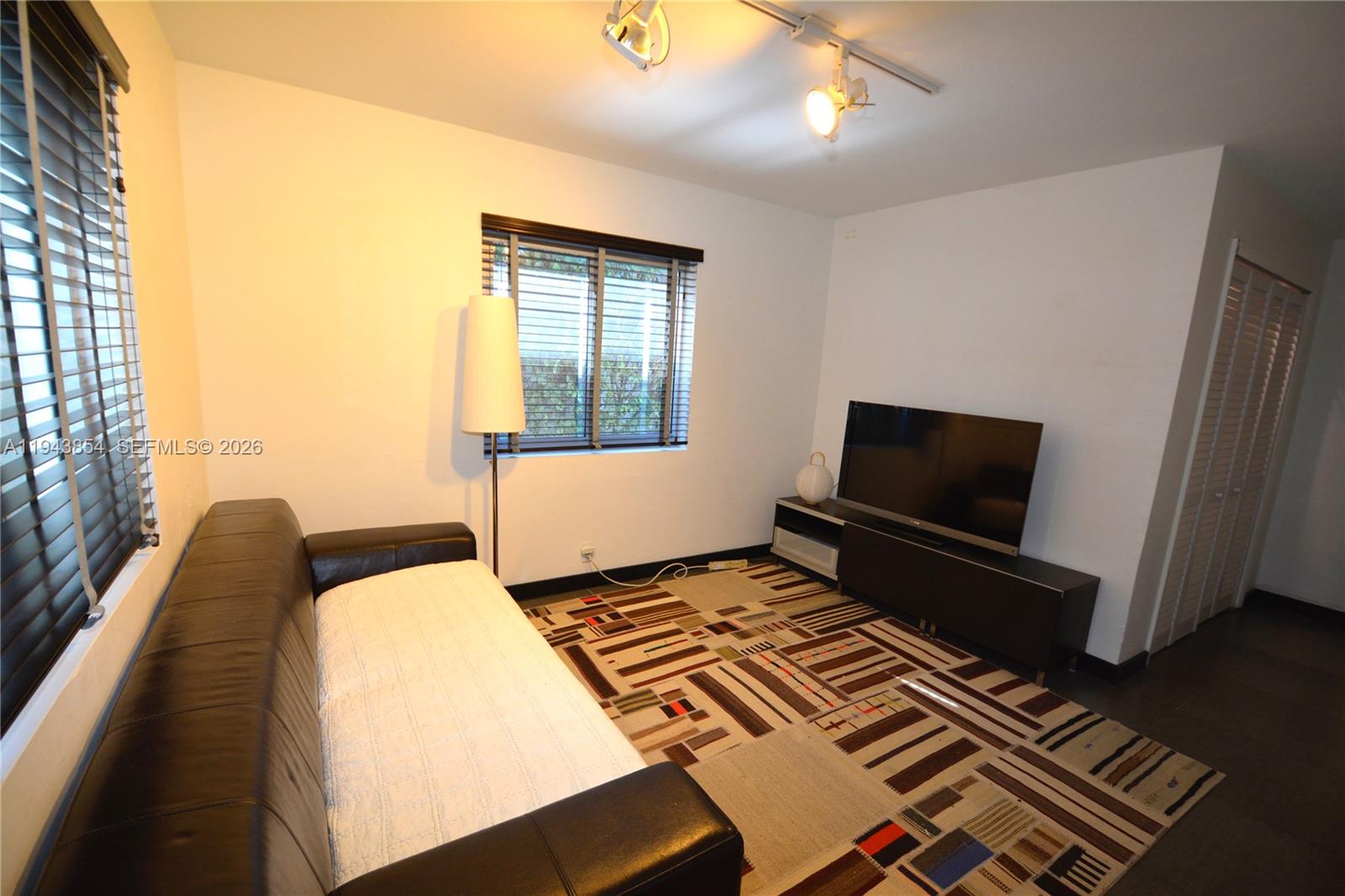 RAILWAY SHOPS ADDN 2ND AM - Residential