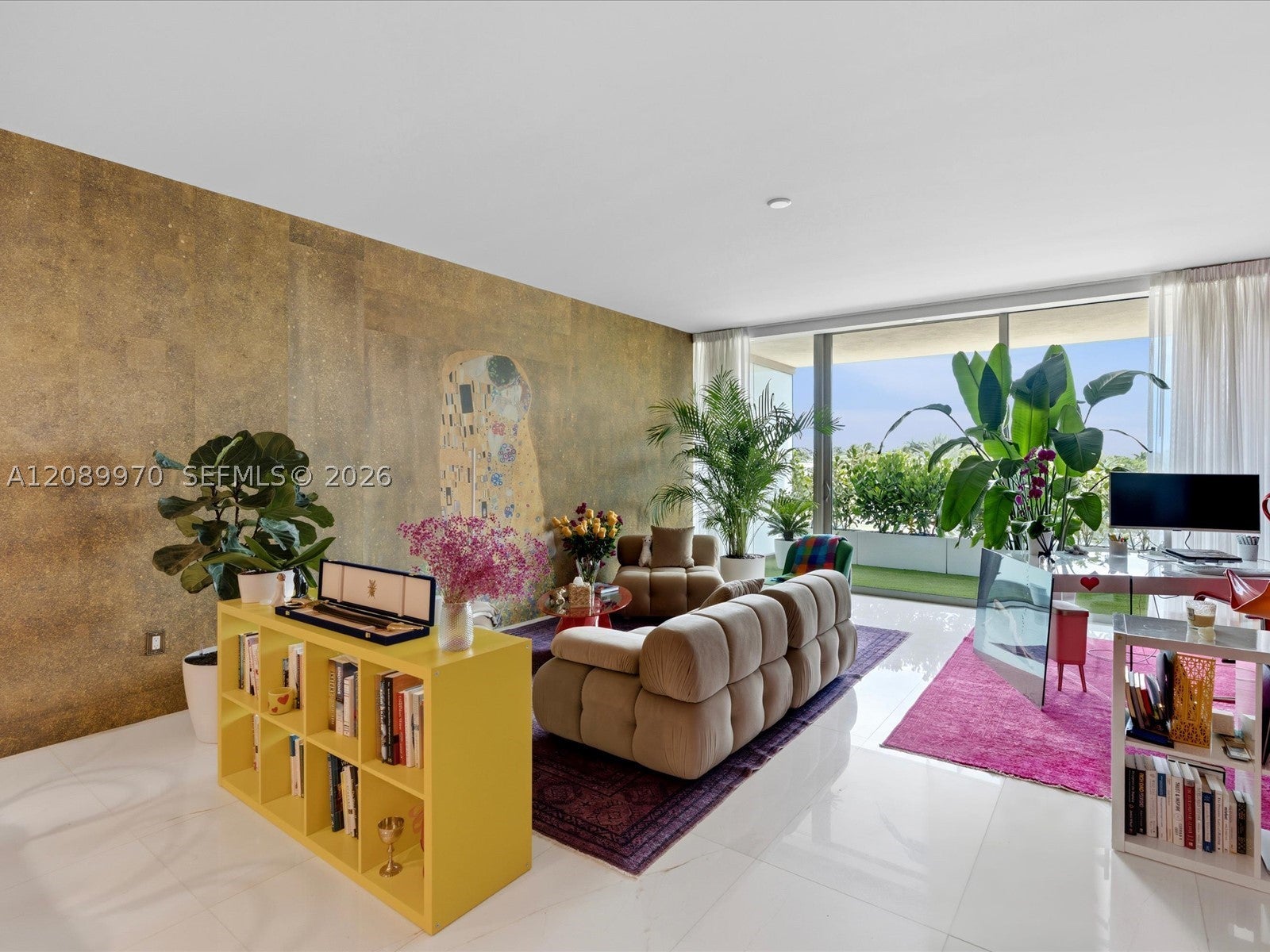 10203 Collins Ave 304