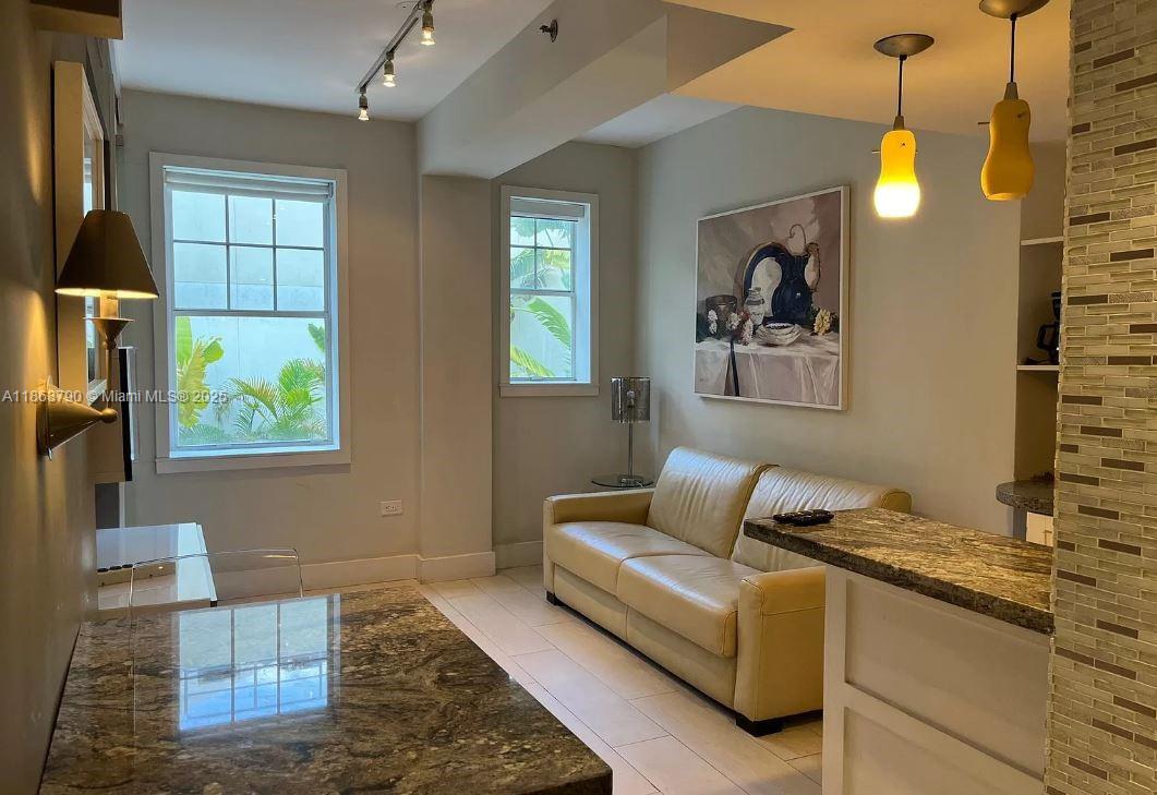 Charming 1-bedroom condo in South of Fifth, South Beach. Fully furnished with Art Deco charm, just one block from the beach. Includes complimentary Wi-Fi, a cozy lounge, and a 1-year lease. Great value in a prime location!