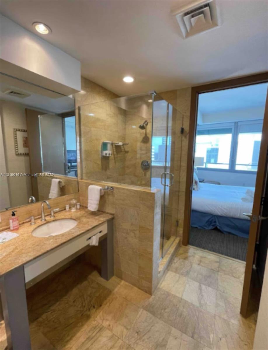 MAYFIELD CONDO - Residential