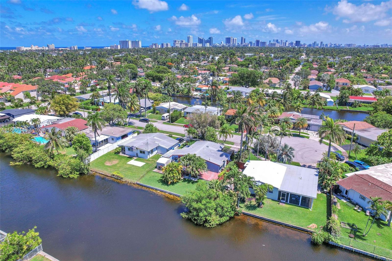 LOOK HOMESITES NO 4 - Residential