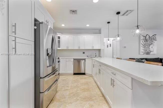 FLEEMAN GROVE - Residential Lease