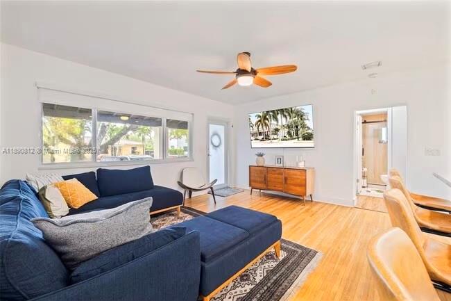 FLEEMAN GROVE - Residential Lease