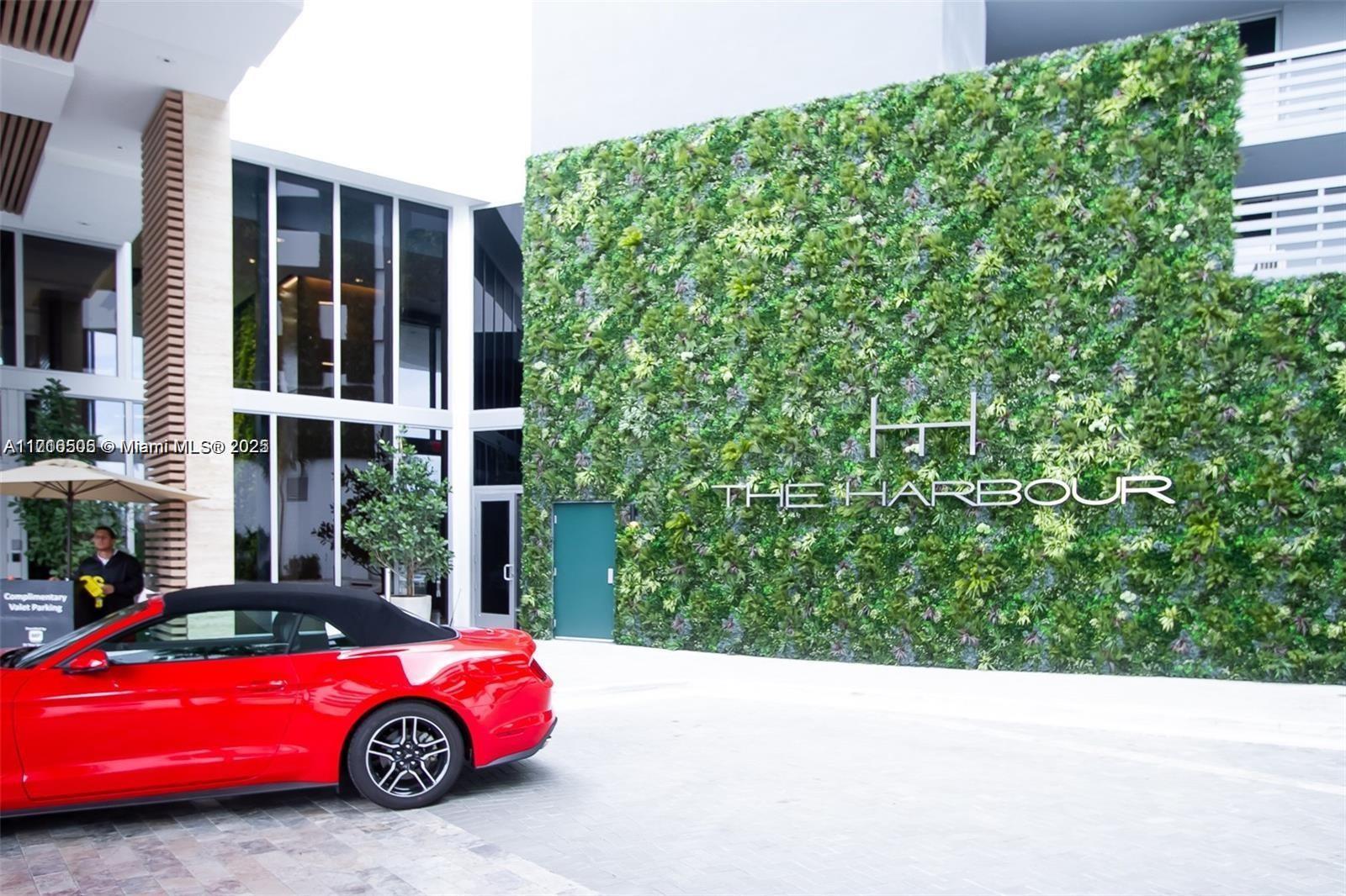 THE HARBOUR SOUTH CONDO - Residential