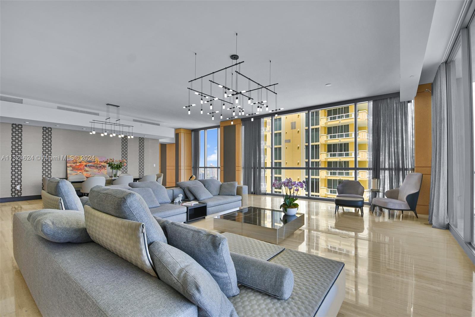 Mansions at Acqualina - Residential