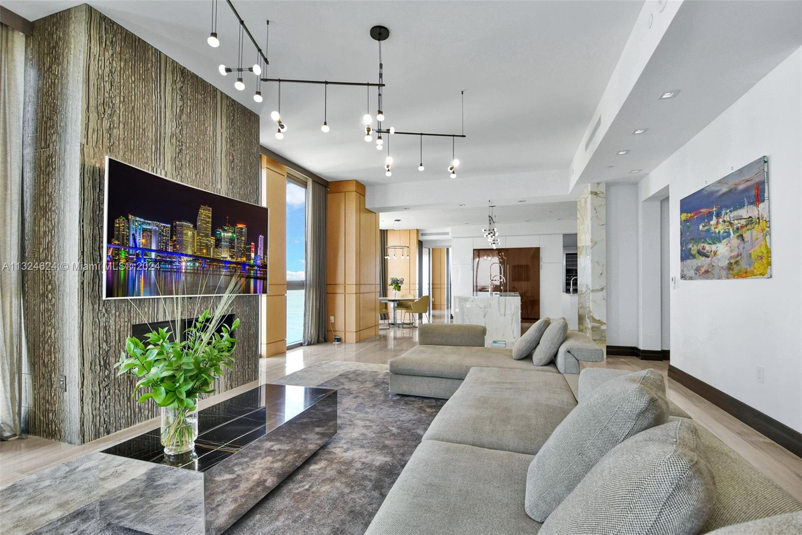 Mansions at Acqualina - Residential