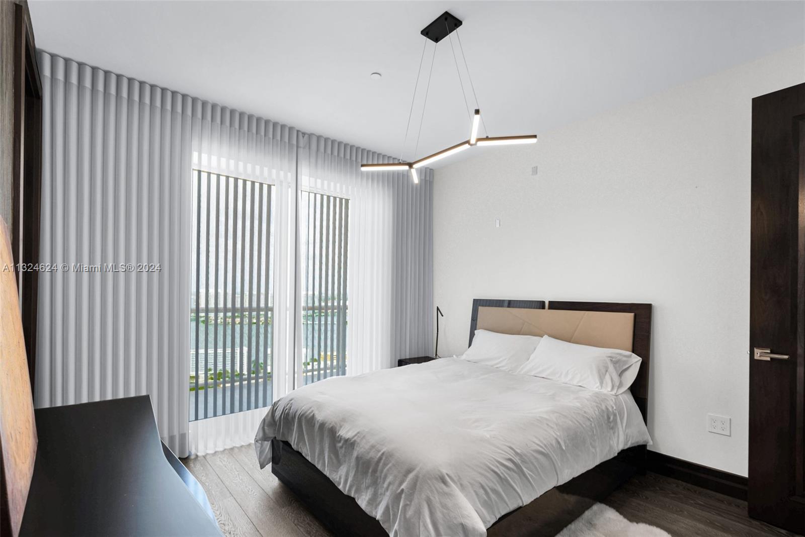 Mansions at Acqualina - Residential