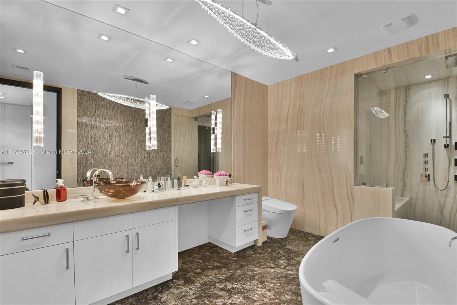 Mansions at Acqualina - Residential