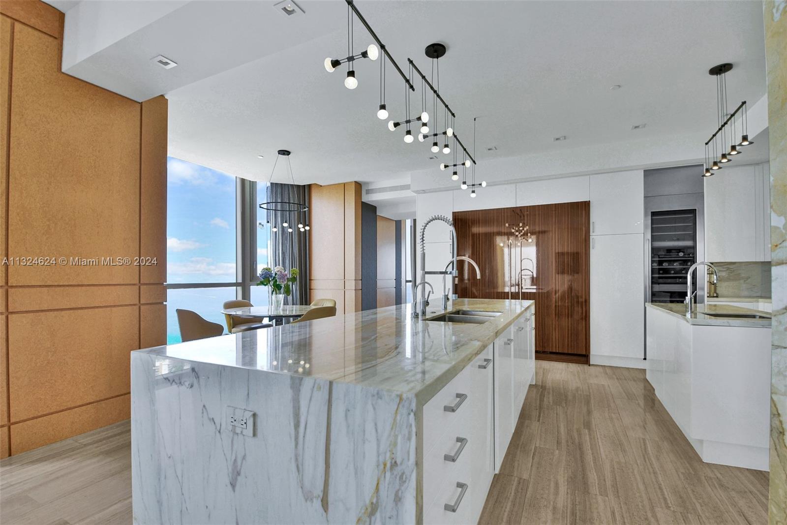 Mansions at Acqualina - Residential