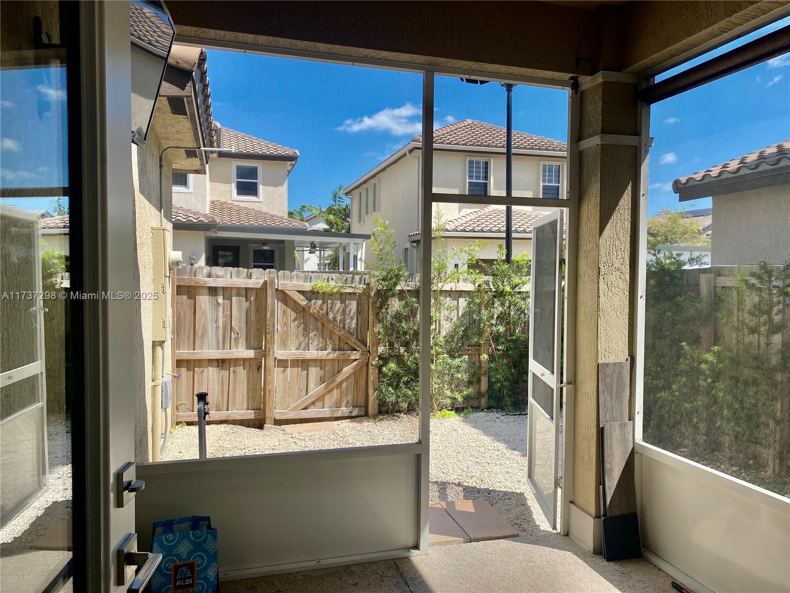 SUMMERVILLE VILLAS - Residential Lease
